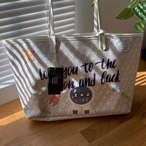 EMO tote